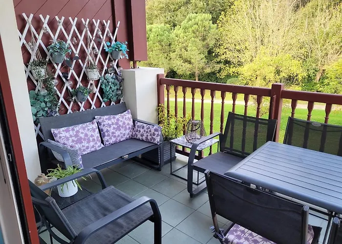 Olatua La Vague Votre Havre Basque A La *